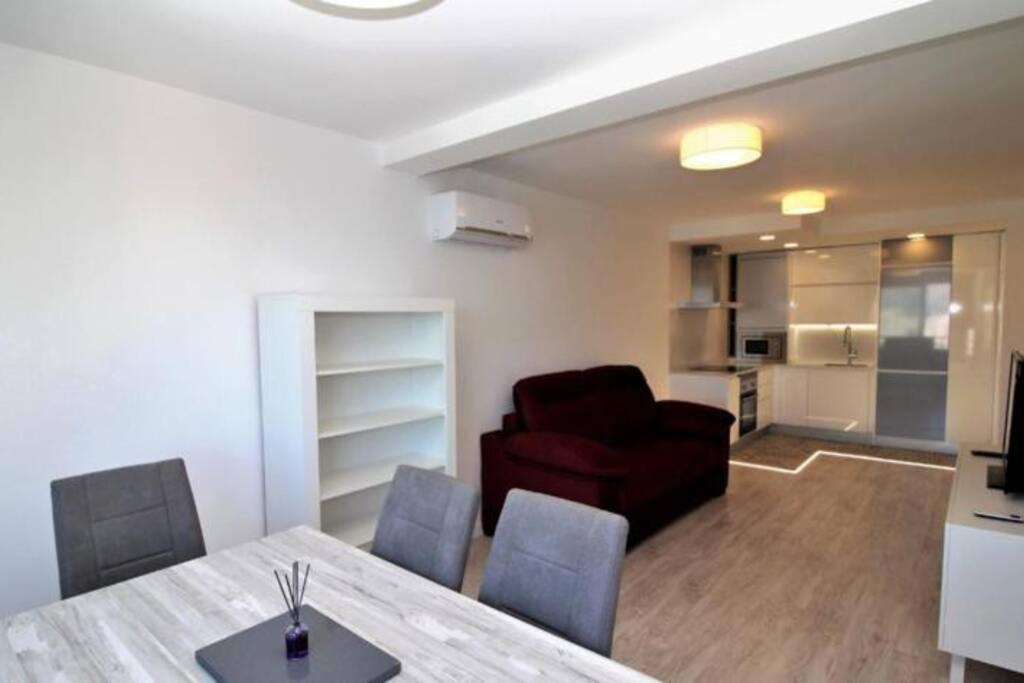 Doro Seaview Apartment Бенидорм Экстерьер фото