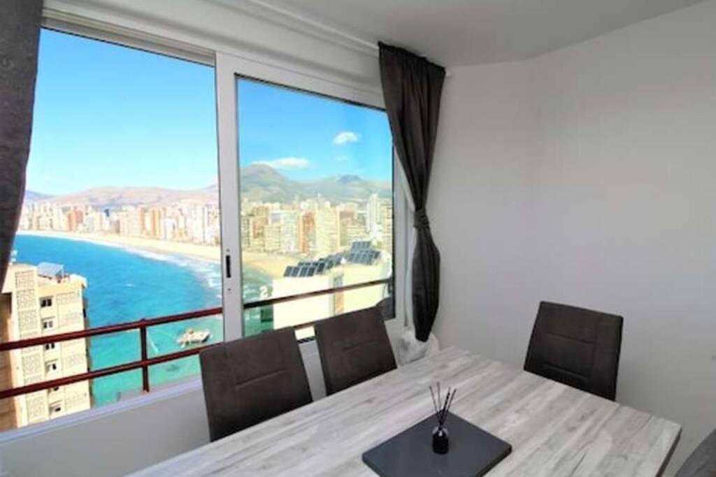 Doro Seaview Apartment Бенидорм Экстерьер фото