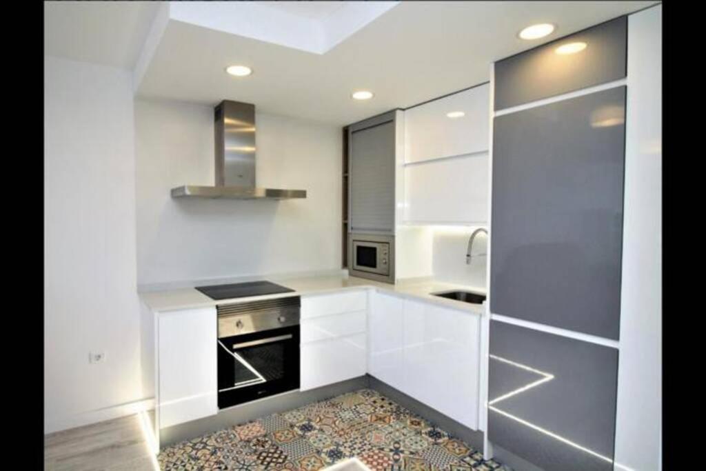 Doro Seaview Apartment Бенидорм Экстерьер фото